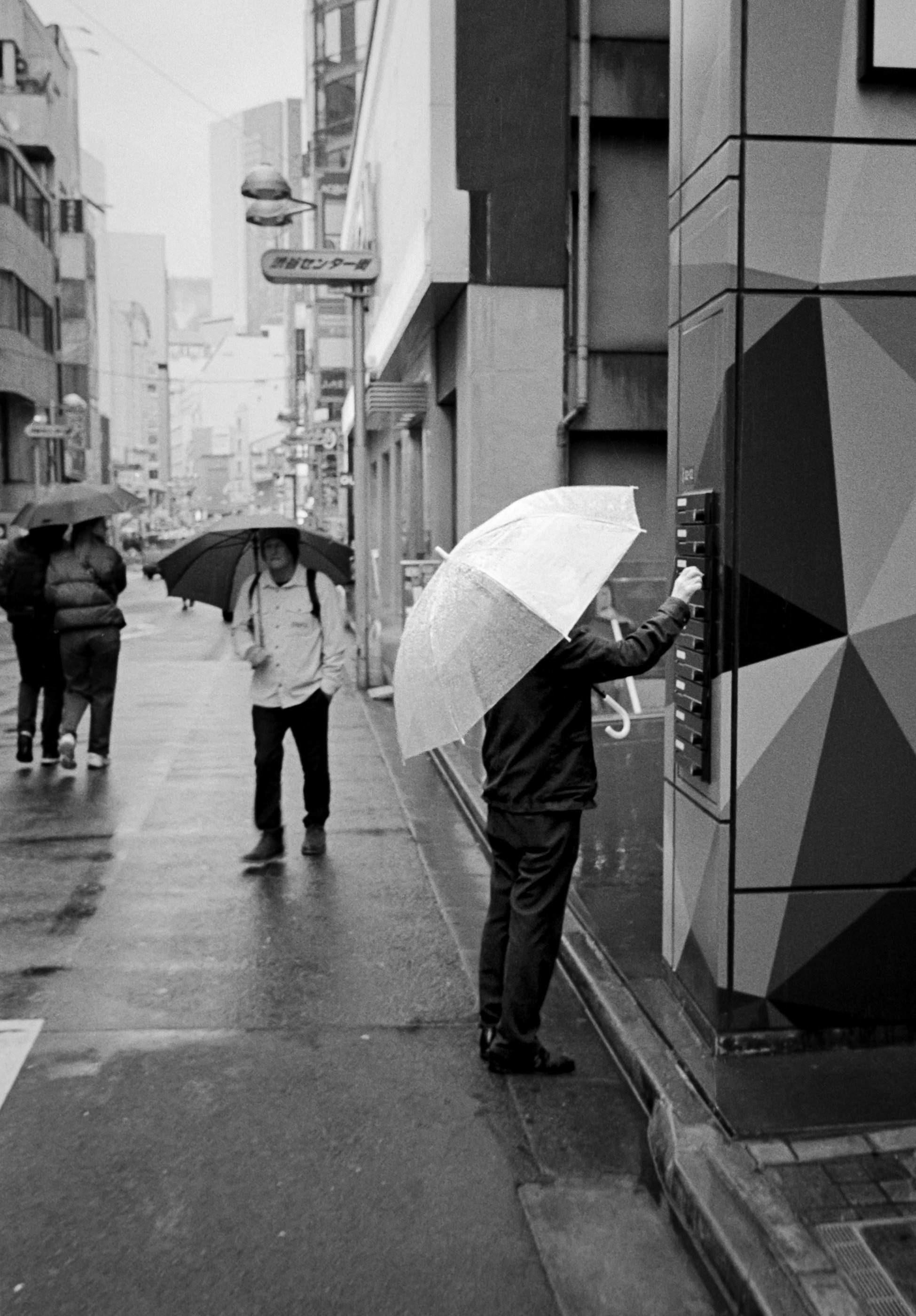 032024-Tokyo-MP28mm-TMax400-02.jpg