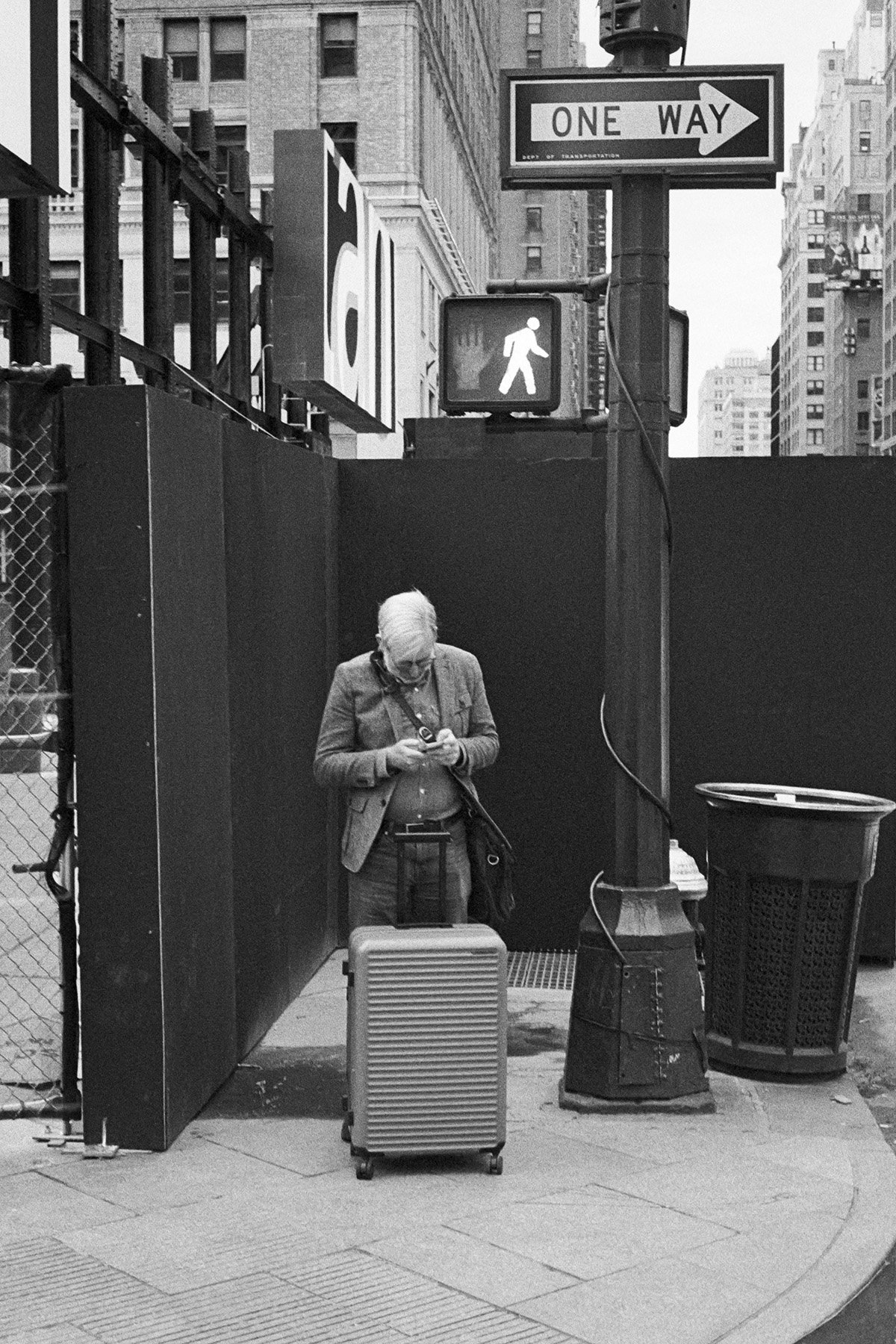 102023-NYC-MP50mm-TX400-07.jpg