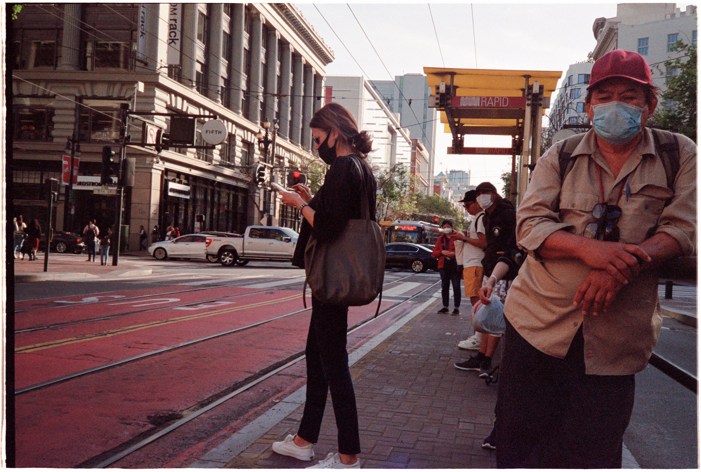 Rollei35-Portra-800-05.2022-SF-01.jpg