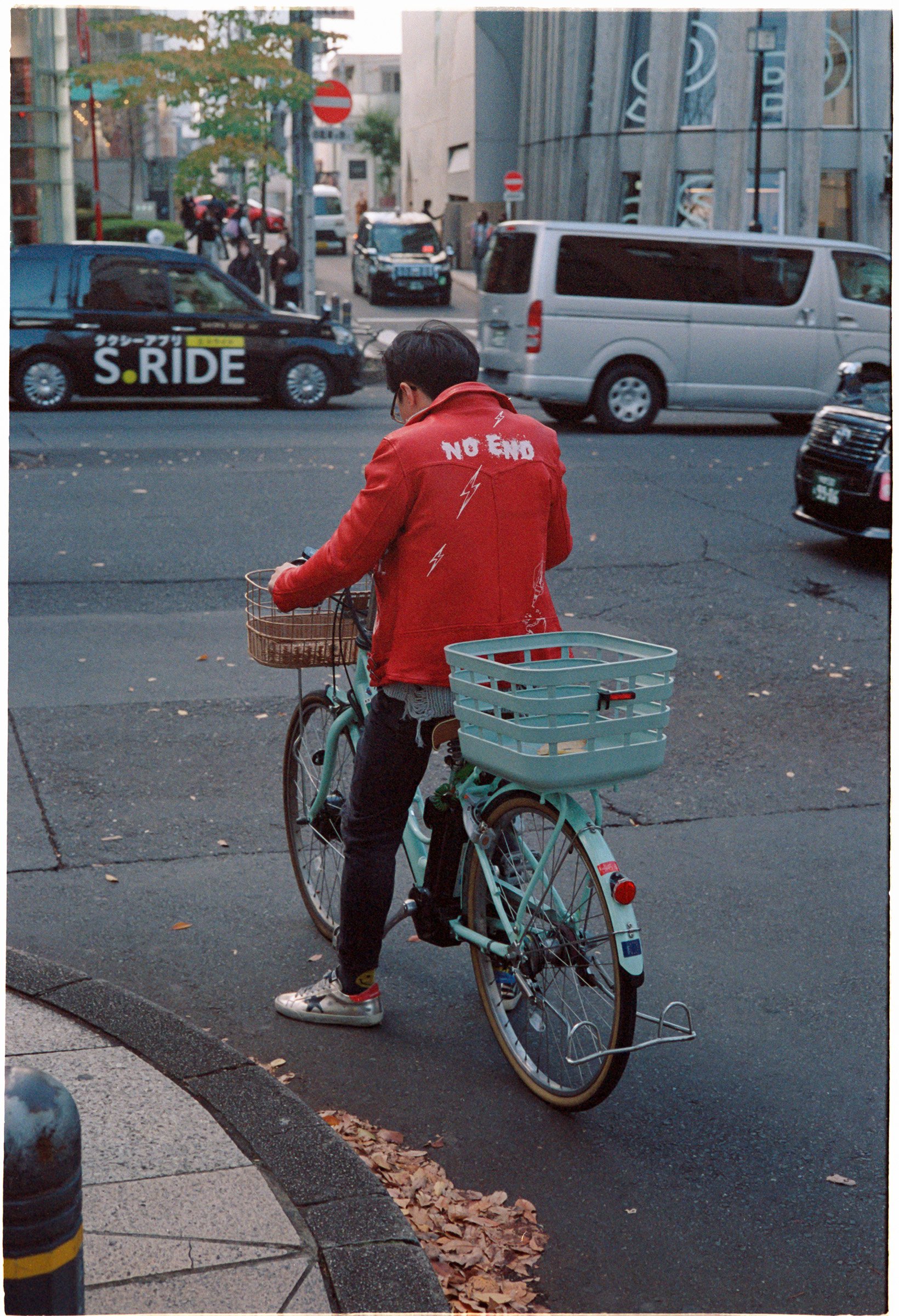 Tokyo-2022-MP-Portra800-21 copy.jpg