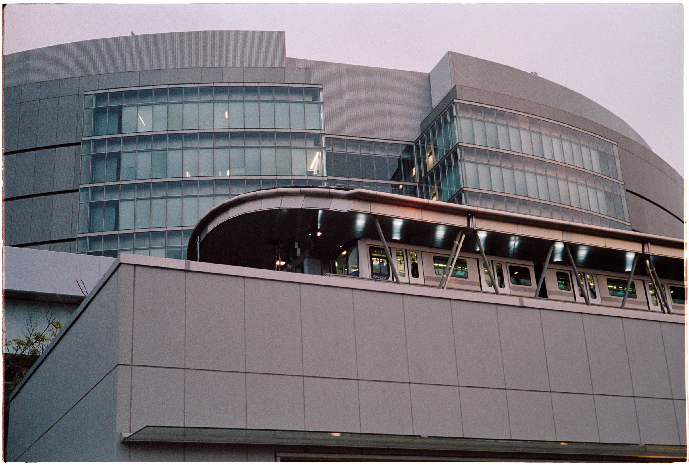 Tokyo-2022-MP-Portra800-44 copy.jpg